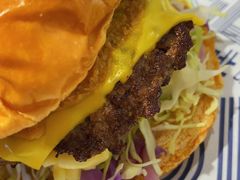 -TRIPS BURGER(大钟寺店)