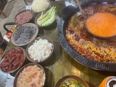 -黄潇洒老火锅(九眼桥宏济巷店)