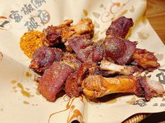 -泥糊破店小酒馆·团建聚餐(南京西路店)