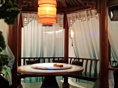 -荷塘秋月·本帮江浙菜(国权路店)