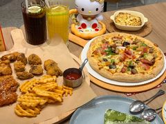 -必胜客(WOW阿罗海店)