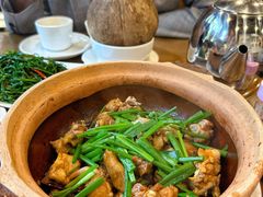 沙姜焗鸡煲-大唐靓汤江门私房菜(景田店)