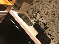 -上海品尊辉盛名致精品酒店公寓