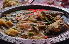 Fresh Green Sichuan Pepper Crispy Roast Fish