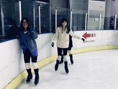 -冠军冰场CHAMPION RINK(百联又一城店)