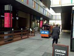 -新大咀港式茶餐厅(宝山万达店)