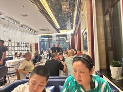 -马克西姆俄罗斯餐厅(通亚街店)