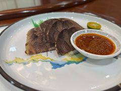 -董记牛肉(梁徐大道店)