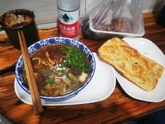 -叶新小吃店(来凤小区总店)