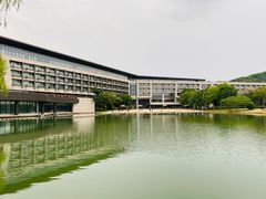 -上海佘山世茂艾美酒店