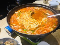 部队火锅-山海珍味韩国料理(奥城店)