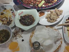 -何师傅美蛙鱼头(汉街店)