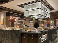 自助取餐区-金海湾自助餐厅(金陵饭店)