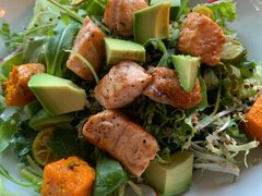 三文鱼藜麦沙拉-COMMUNE幻师(五角场店)