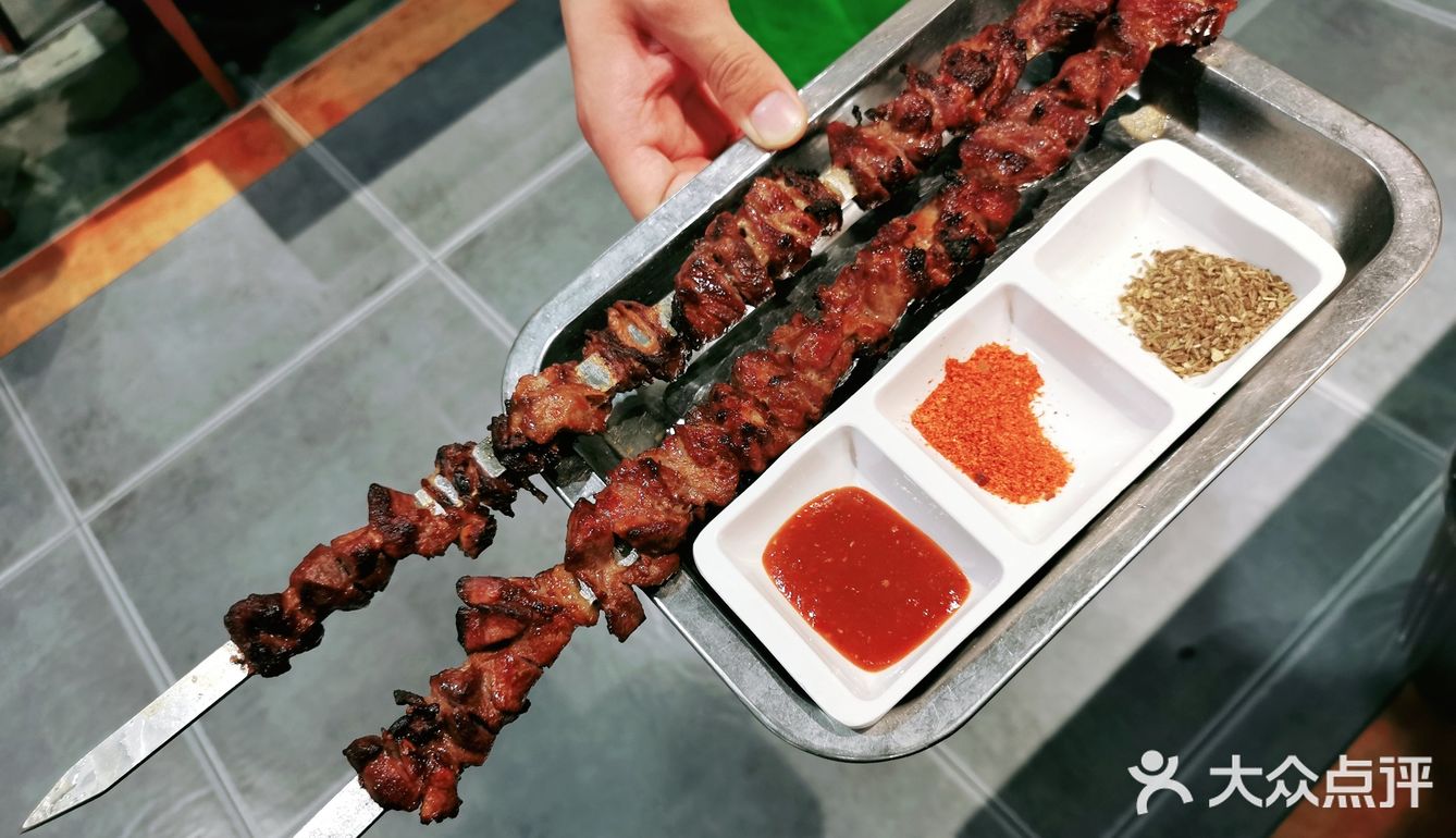 拔草石家庄牛肉罩饼