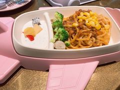 肉酱意大利面配杂果酸奶-BossBabe亲子餐厅(金光华广场店)