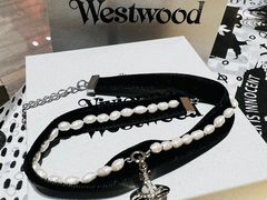 -Vivienne Westwood(上海来福士广场店)