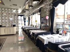 -马克西姆俄罗斯餐厅(通亚街店)