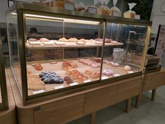 面包甜点陈列柜-石头先生的烤炉(济南领秀城贵和店)