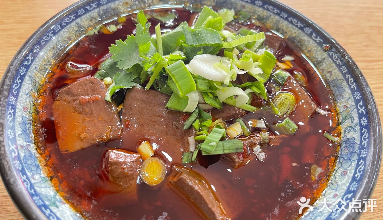[加油]谁能想到一家老牌面馆的「馄饨」竟然特别出圈