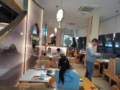 -马家斑.鲜鱼火锅(松湖万科店)