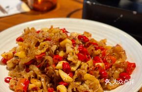 Braised Duck Tendon with Pork Belly