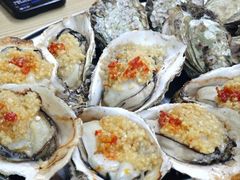 -蚝哥花姐湛江烤生蚝(美丽湾市场店)