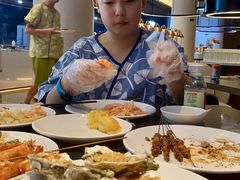 -涨巢·潮玩水疗局