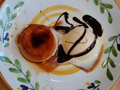 焦糖布丁配香草冰淇淋-萨莉亚意式餐厅(南京环亚凯瑟琳广场店)