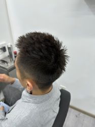 -LILI·HAIR SALON理理造型