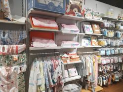 -孩子王(铁西万达店)