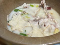 -滇香肴·云南菜蒸汽石锅鱼(云南北路店)