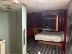-简洛澜山酒店(武汉光谷步行街店)