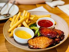 香炸鸡翅配薯条-Money Shops(愚园路店)