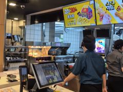 -麦当劳(花桥得来速店)