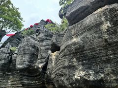 -梭布垭石林景区