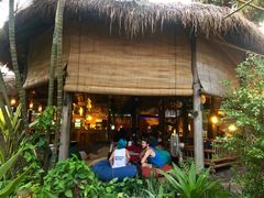 -乌托邦酒吧和餐厅