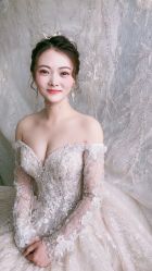 -莫小姐婚纱
