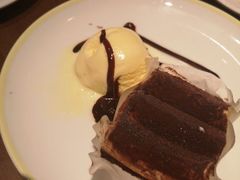 提拉米苏-萨莉亚意式餐厅(杭州西溪龙湖天街店)