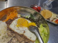 -马路牙子烧烤音乐酒馆(望京店)