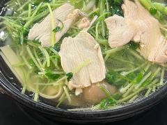 -丽虹云南过桥米线(兴工街店)