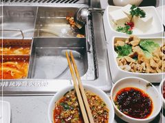 -海底捞火锅(海宁路店)