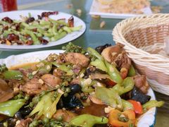 -美顺香食府鱼头老店(雪野湖店)