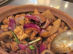 -胡须佬鸡煲四季火锅店(石厦西村直营店)