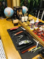 -TWOFACE 双面理发馆