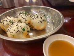 特色生煎-三两春(浦三路店)