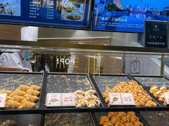 面包甜点陈列柜-月枫堂(长春这有山店)