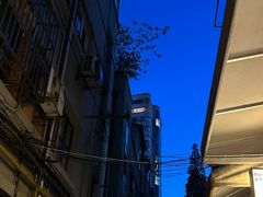 -粉八·云南米线·建水烧烤(常熟路店)