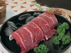 -洪氏嗨捞·广东猪肚鸡·椰子鸡火锅(西咸万象城店)