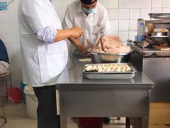 -黄阿姨锅贴大王(万航渡路店)